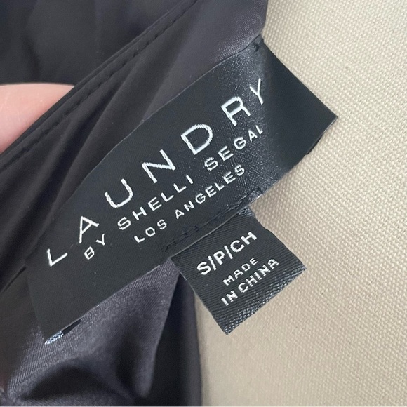 Laundry by Shelli Segal Sequin Black Short Sleeve Top- Size Small- NWT - Picture 6 of 7